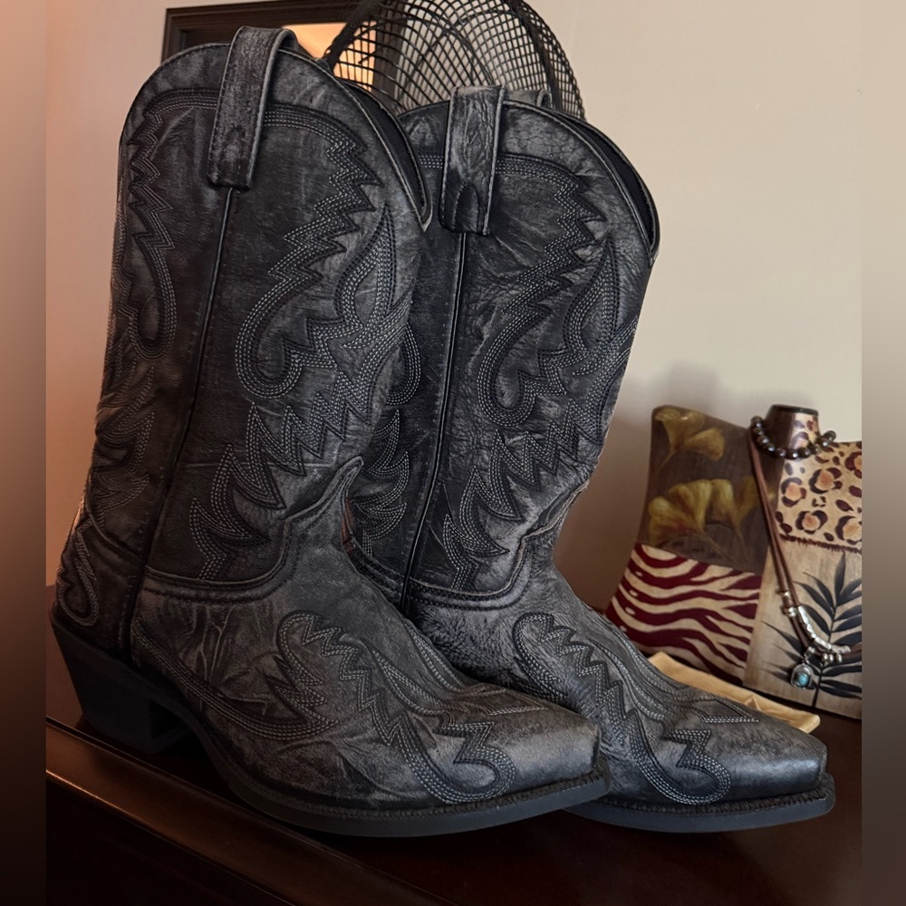 Laredo by Dan Post Garrett Leather Boots